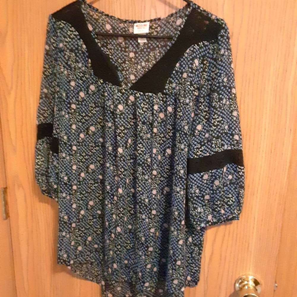 Long sleeve boho top